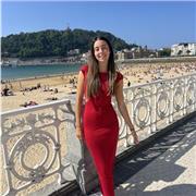 Profesora de apoyo escolar especializado en niños